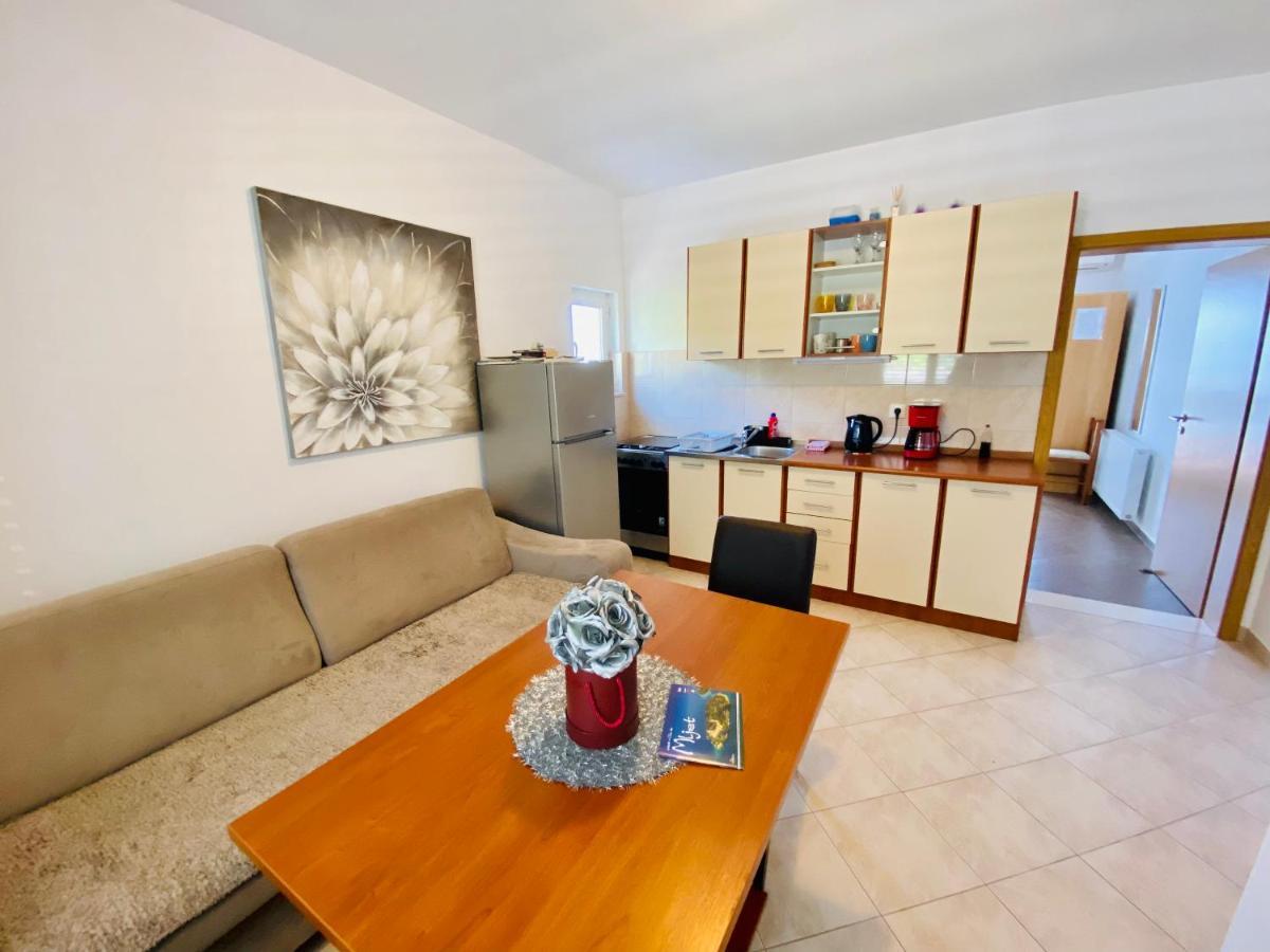 Guest House Ruza Sobra Exterior photo